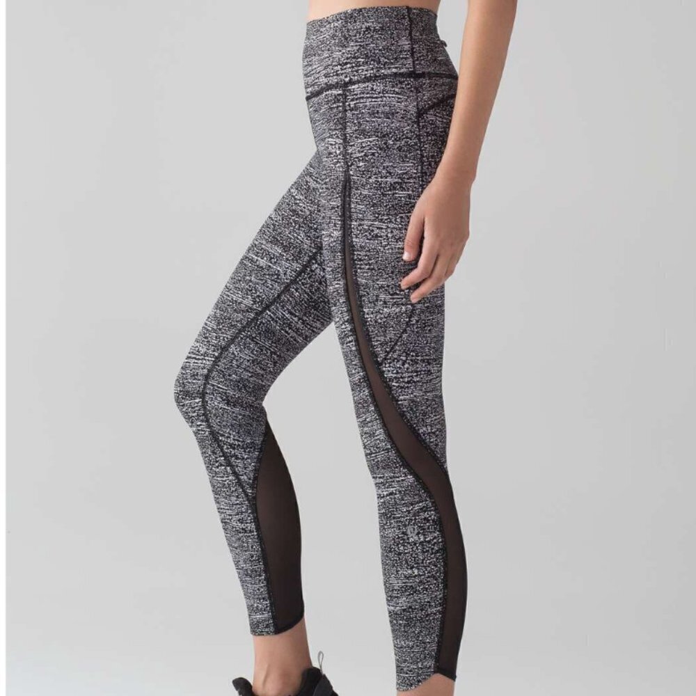 Lululemon Pace Perfect 7/8 Tight Leggins Air Time White Black I Size 6